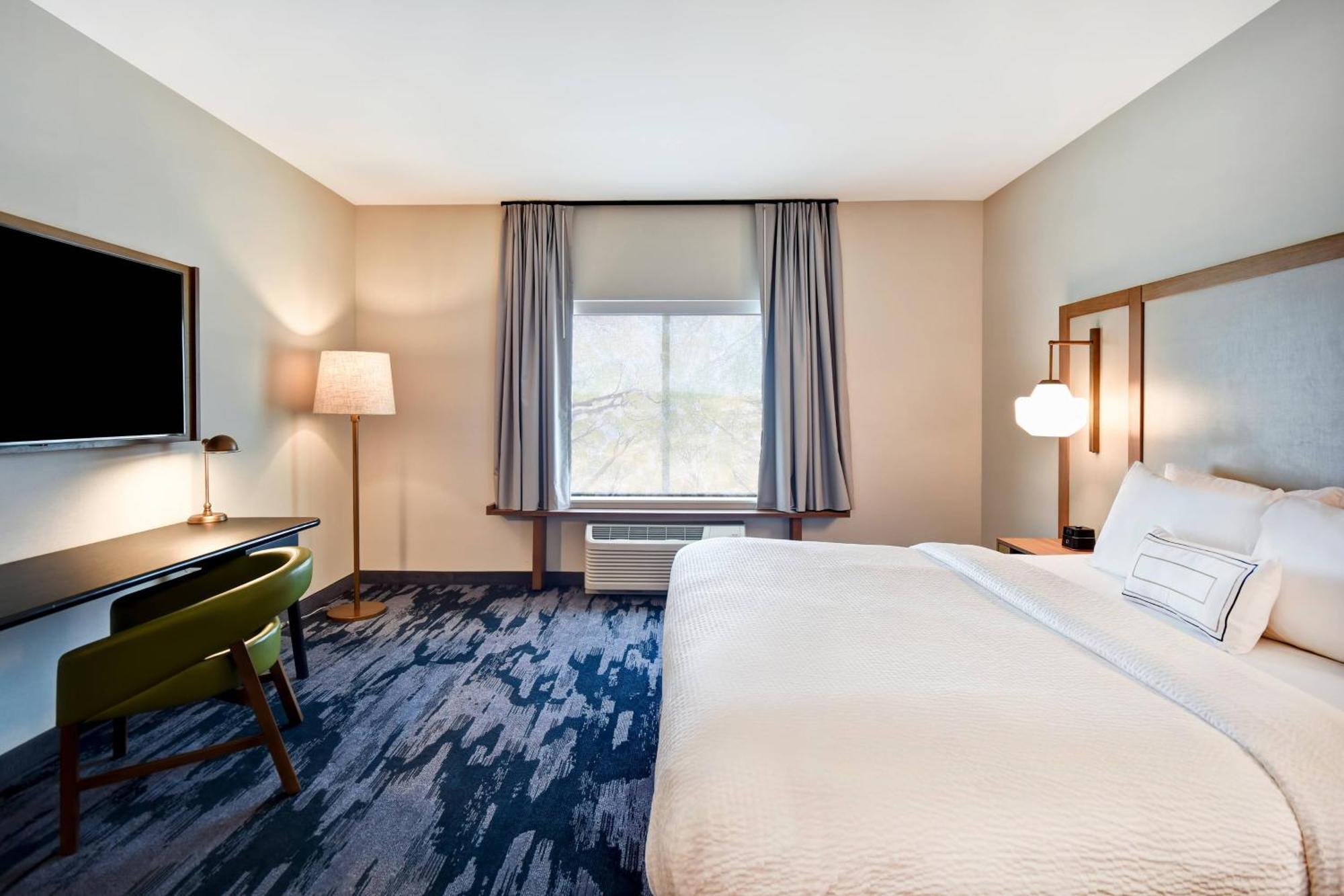 Fairfield Inn & Suites By Marriott Plymouth Exterior photo