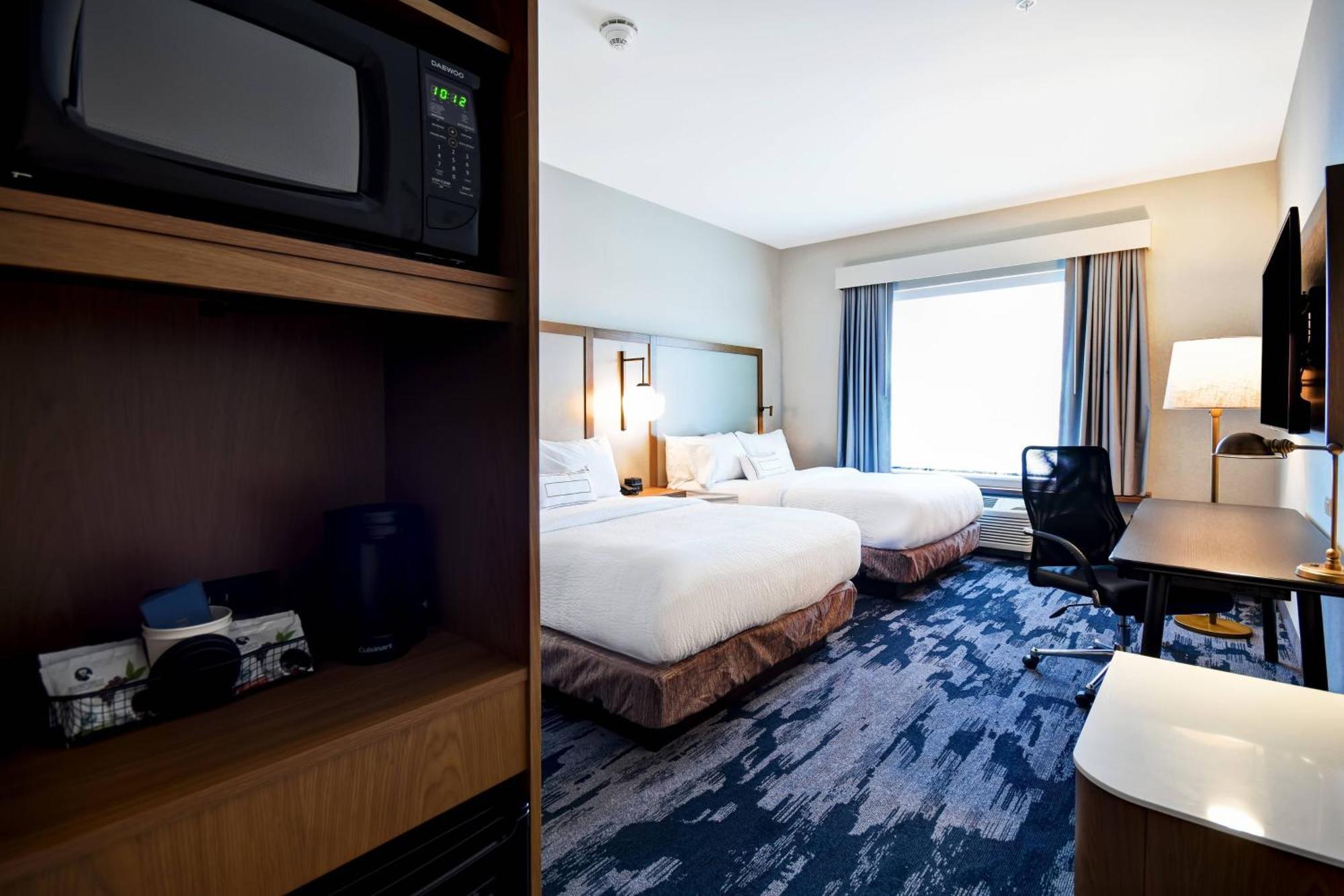 Fairfield Inn & Suites By Marriott Plymouth Exterior photo