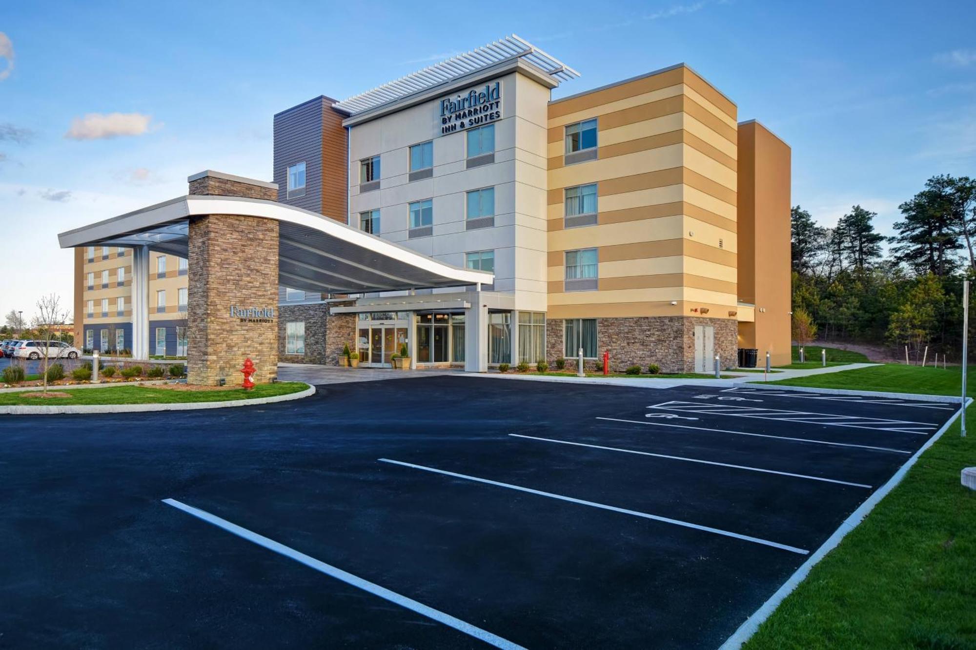 Fairfield Inn & Suites By Marriott Plymouth Exterior photo